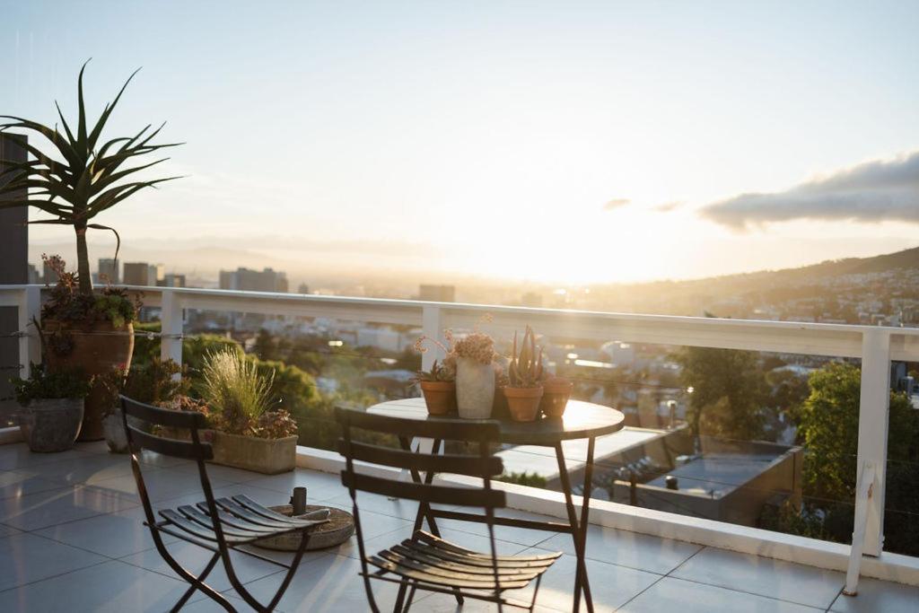 Radium Hall Guest House Cape Town Eksteriør bilde